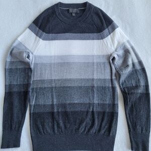 Banana Republic Men's Black and Gray Striped Crewneck Sweater
